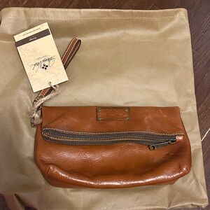 Patricia Nash Baku wristlet